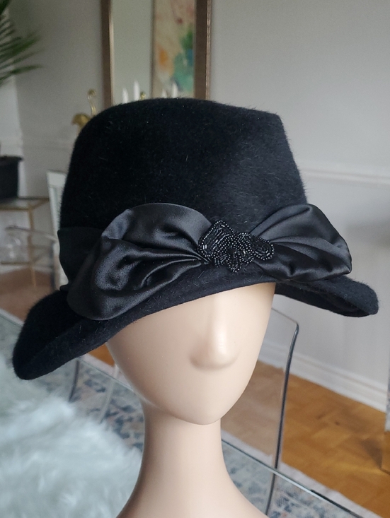 Accessories - Vintage Morreton Made In France Fur Cloche Pinched Bucket Hat W/ Satin Bow Beads